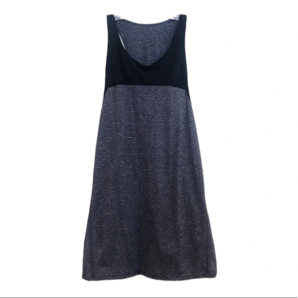Lululemon Black Athleisure Open Back Perforated Casual Racerback Tank Top 6 - Picture 1 of 9